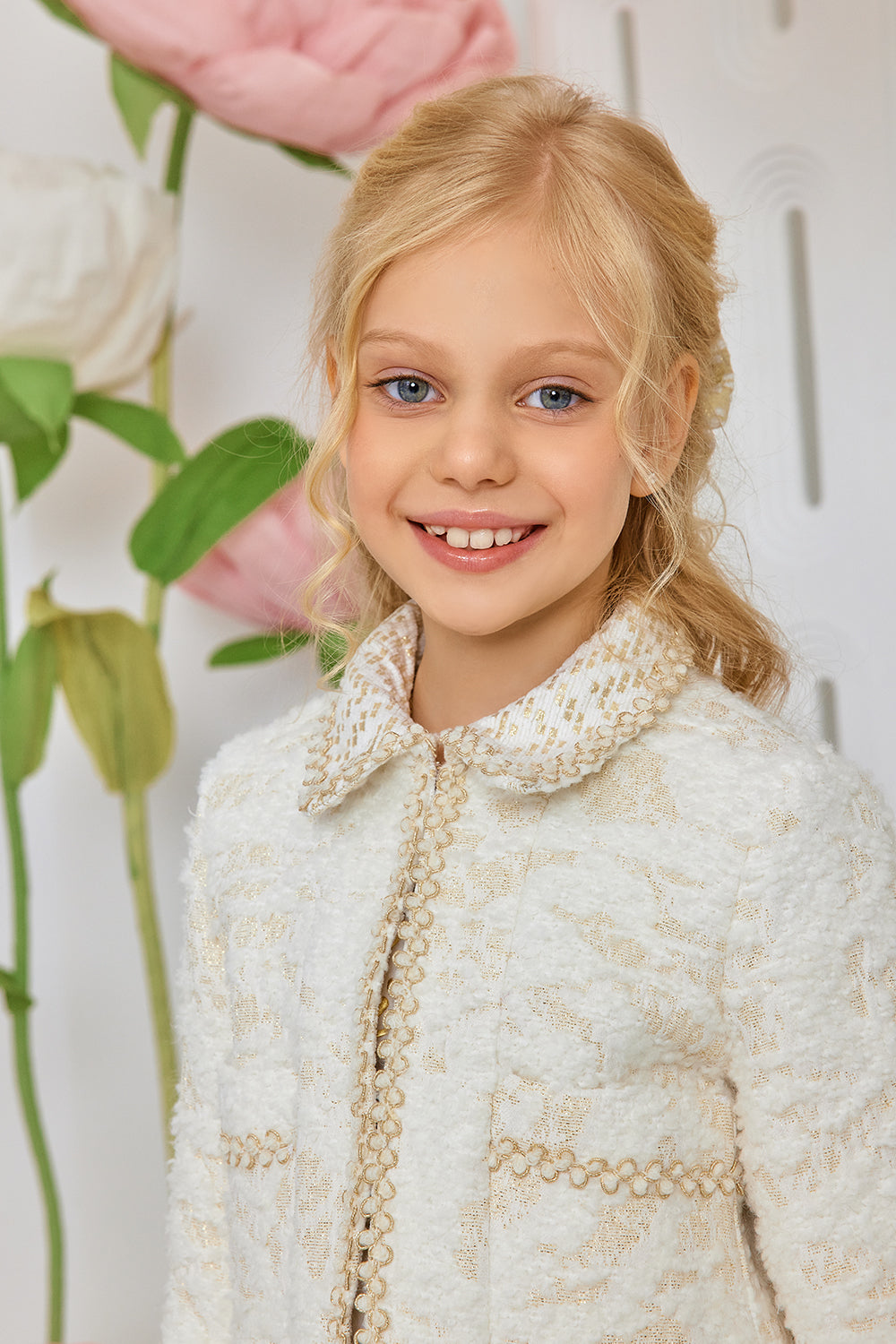 White and gold fur wool blend coat with gold details