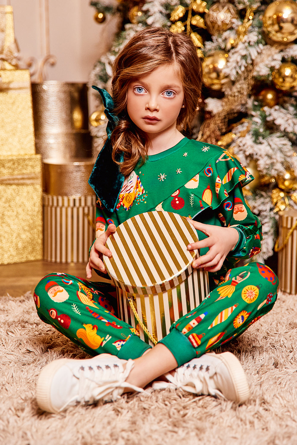 Green Christmas tracksuit with frill
