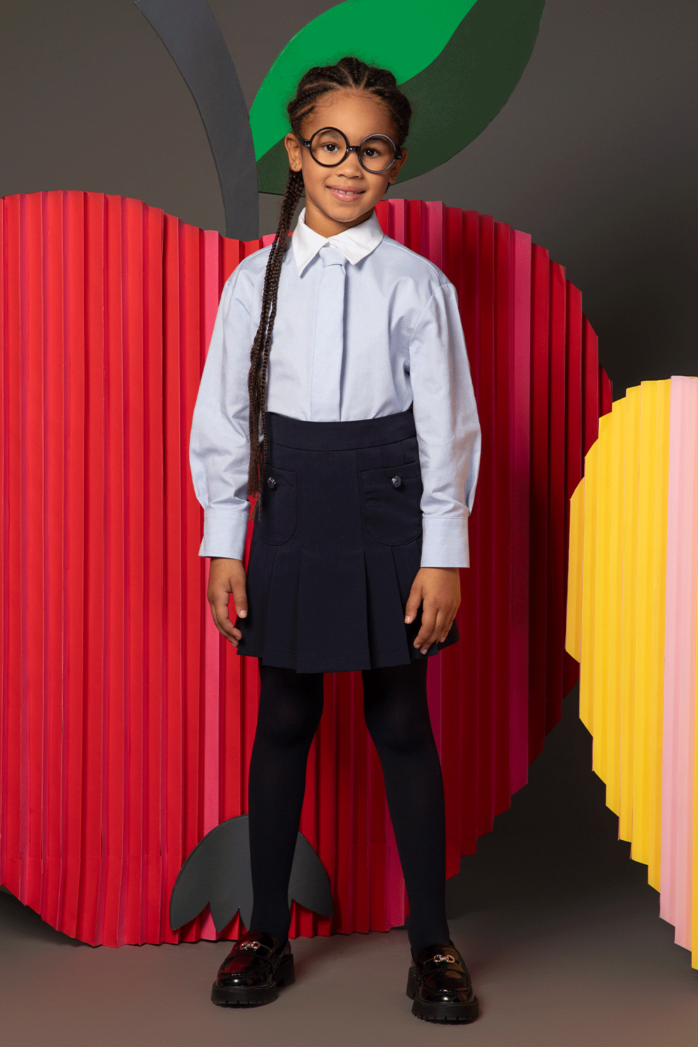 Navy pleated skirt with pockets