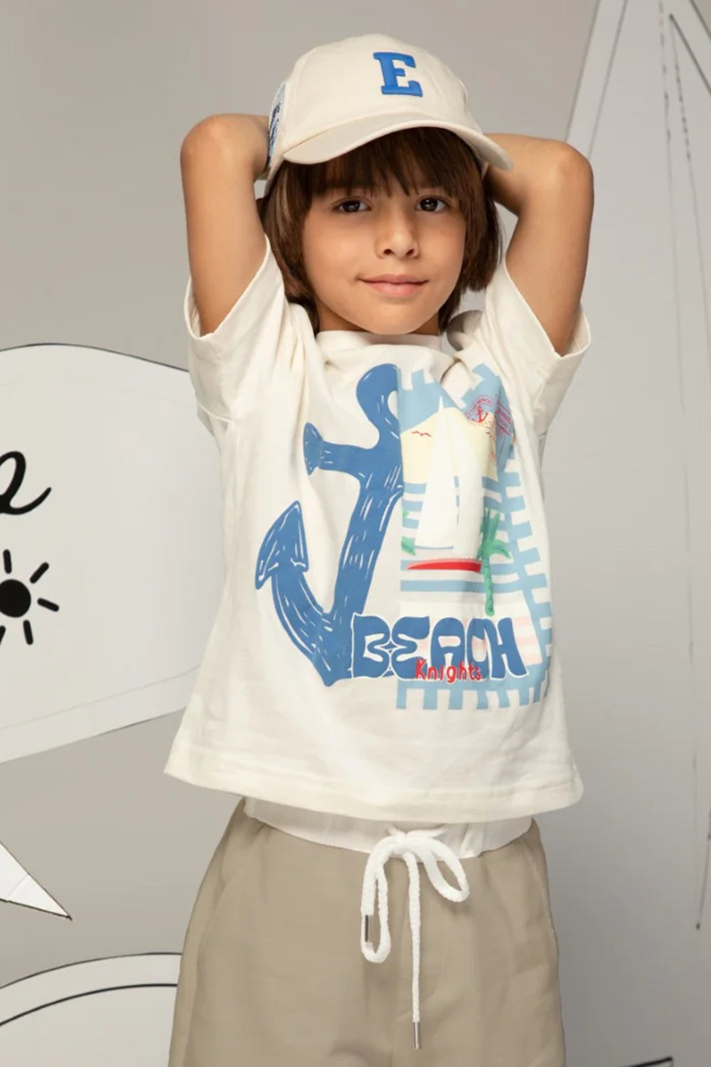 T-shirt with anchor and post card print