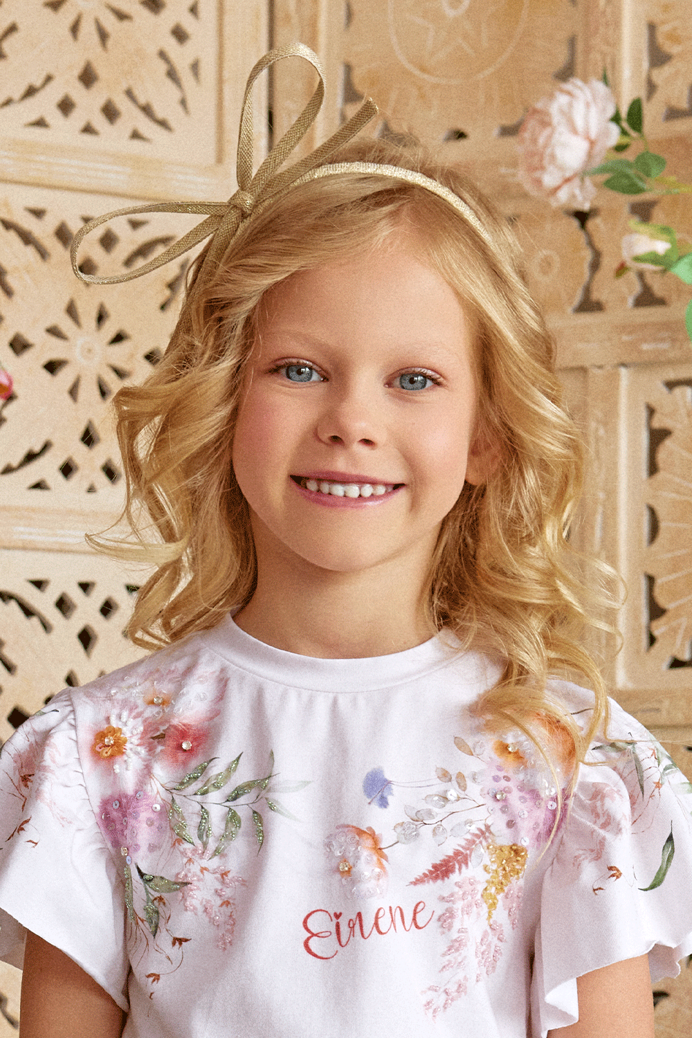 White cotton t-shirt with flower print and embelishment