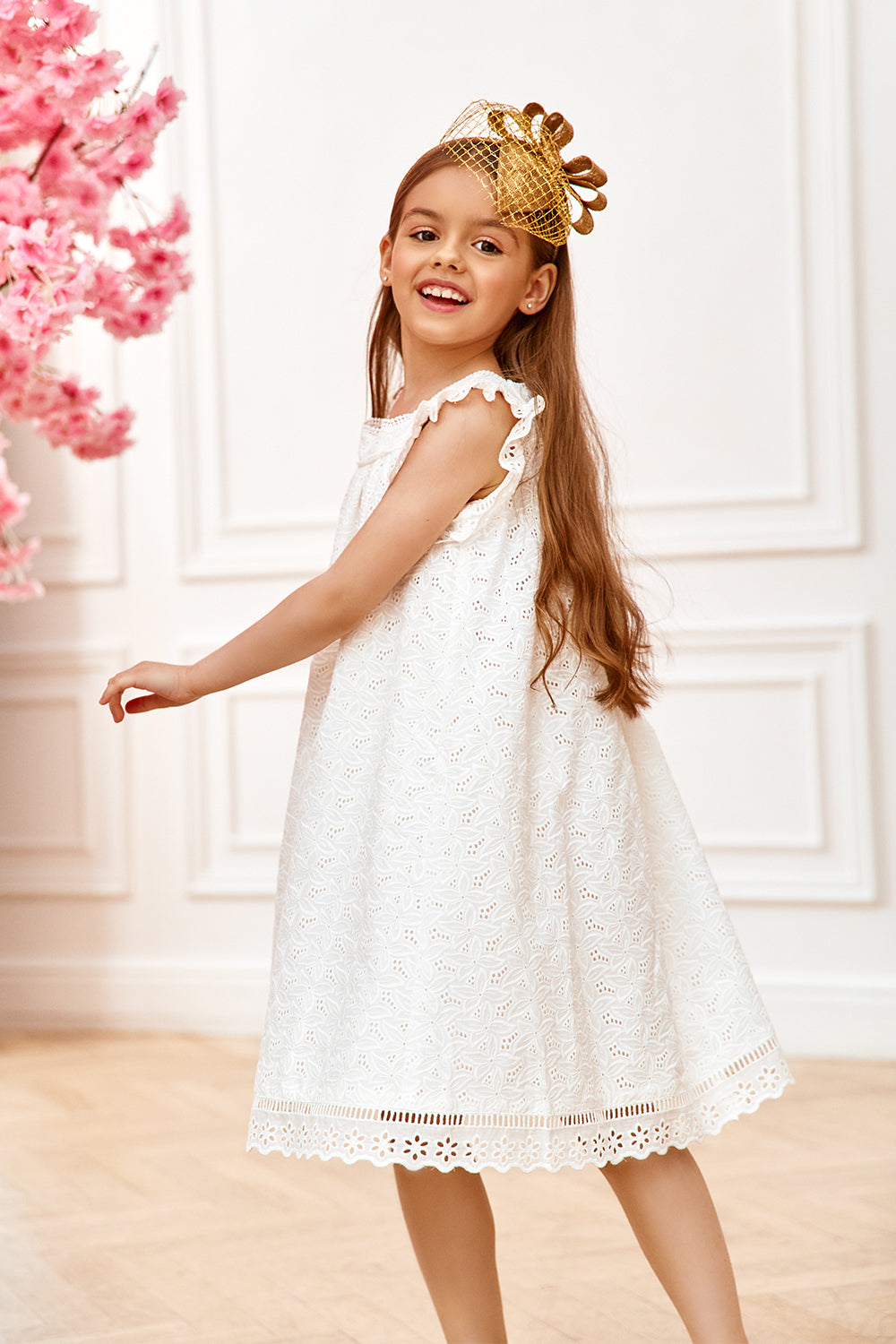 White embroidered cotton/broderie anglaise flare dress with frills/sleeves