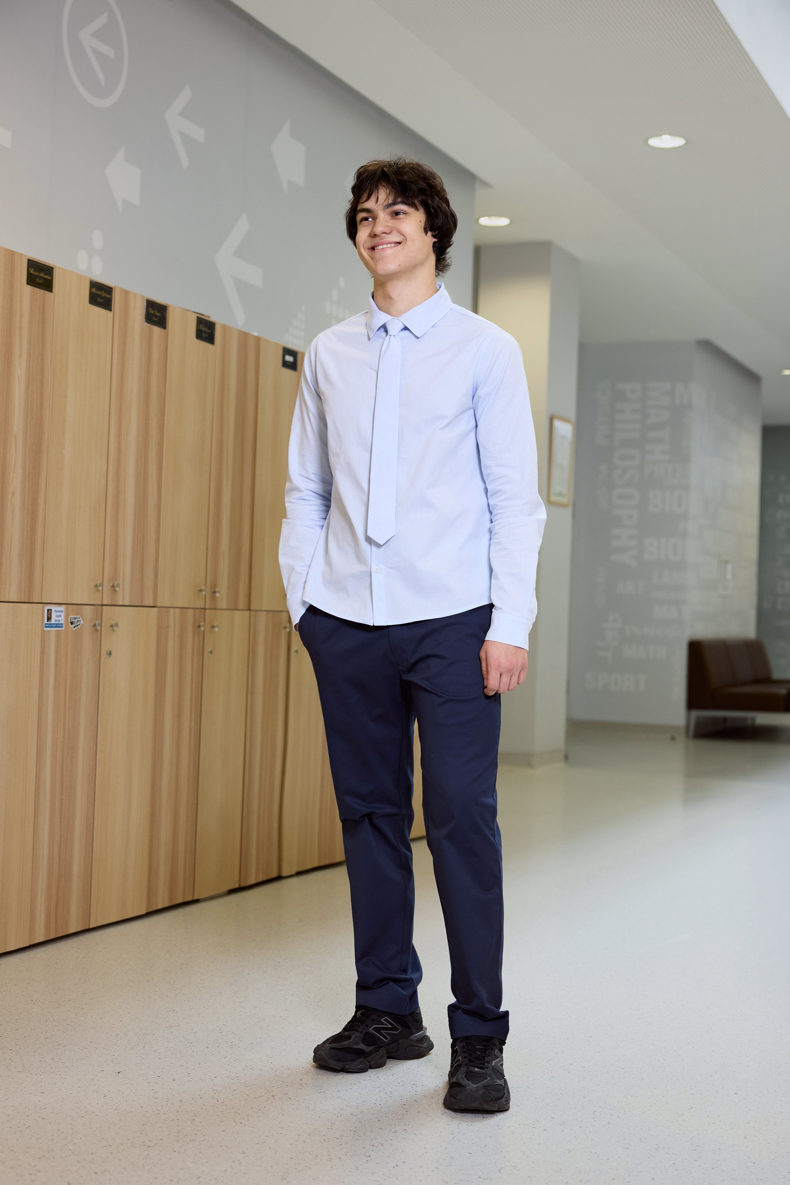 Classic teen boys navy chino trousers with a straight-leg fit